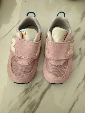 New Balance Toddler Pink Velcro Sneakers
